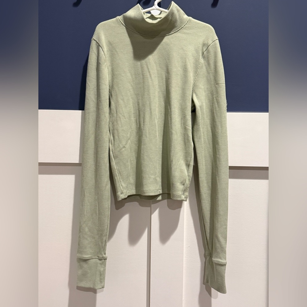 American Eagle Outfitters Sage waffle knit Long Sleeve mock neck Top NWOT XS